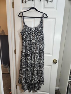 Torrid Black & White Geometric Maxi Dress with Slim Straps, Torrid 3 = 3X